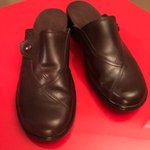 Clarks Mules/Clogs Size 12 M